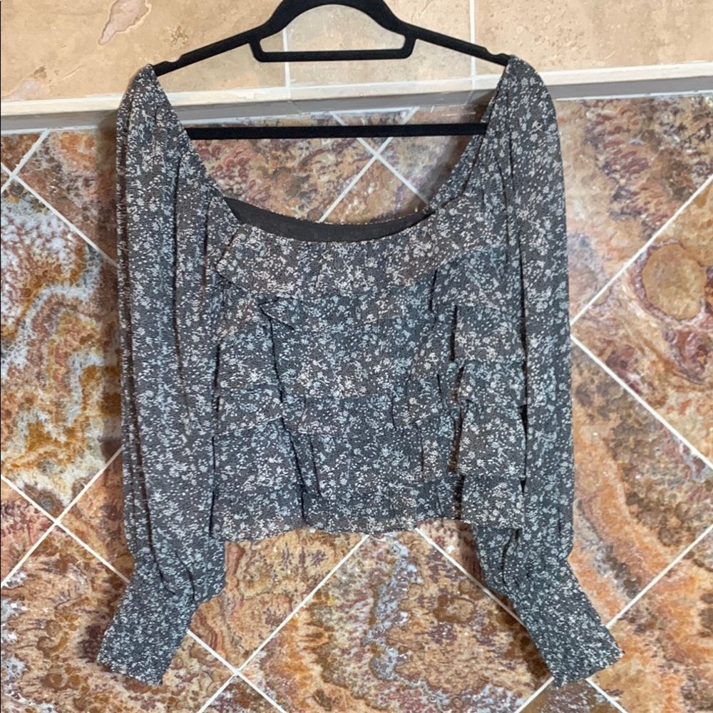 Astr The Label Fairfield Long Sleeve Square Neck Floral Top Black Ditsy Medium